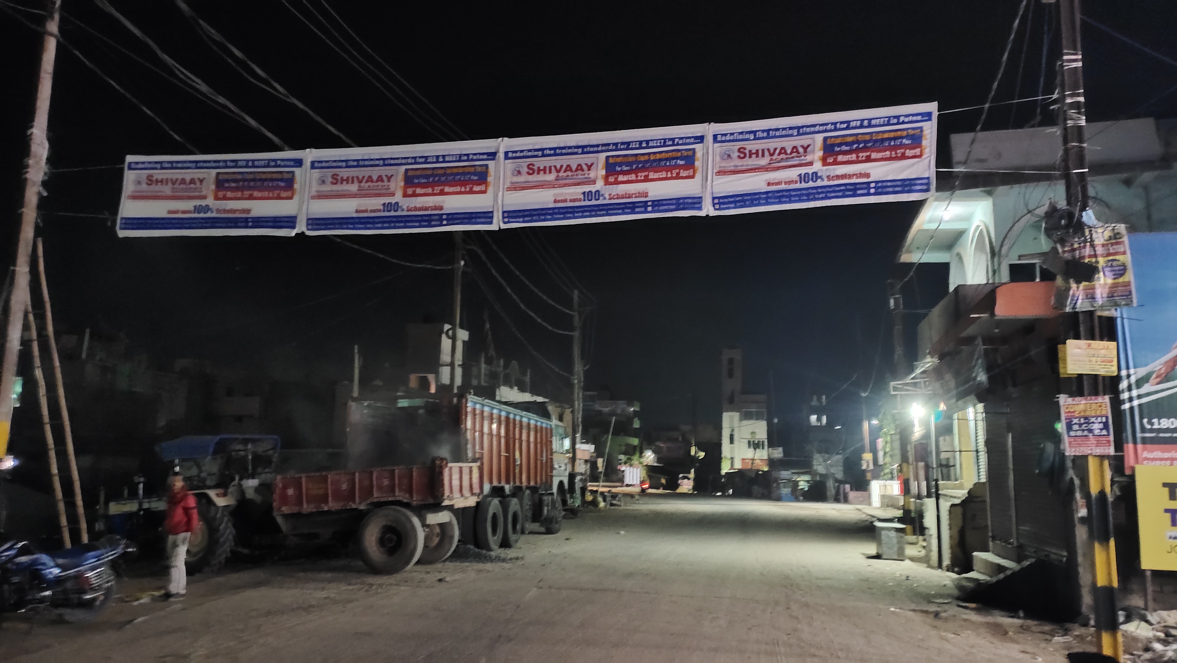 Cloth Banner Printing & Mounting